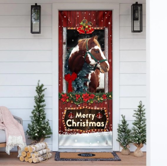 dark christmas decorations Beautiful Christmas Horse Door Cover