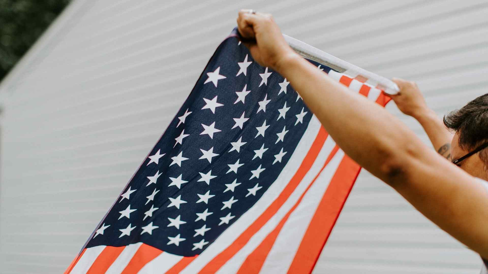 How To Keep Garden Flags From Fading In 4 Easy Ways Flag Guidelines