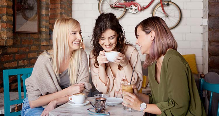 New Friends Day: How To Stay Longer In A Friendship