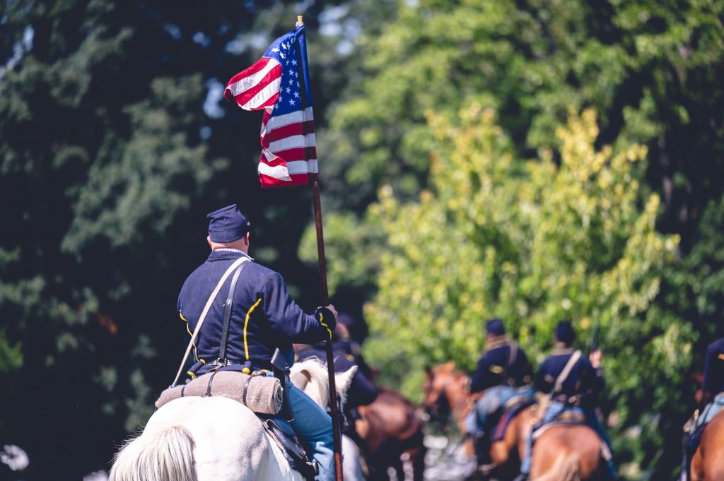 Us Military Flag Raising Ceremony​