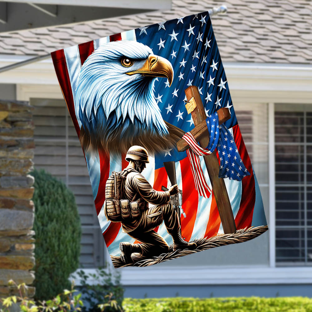 Patriotic Eagle Veteran Kneeling Soldier Christ Cross Memorial Day American Flag