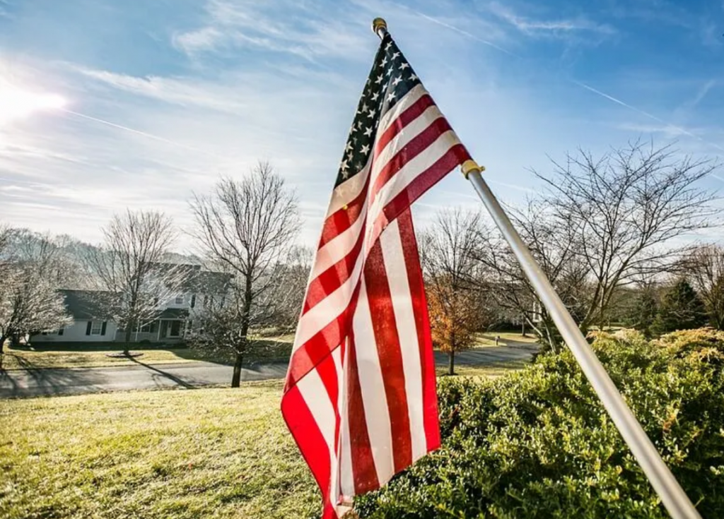 Why Decorate with US Flags