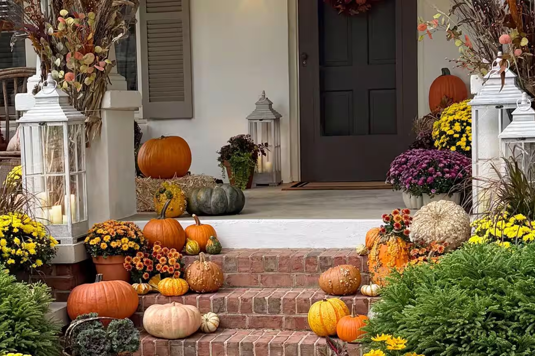 When to Decorate for Fall