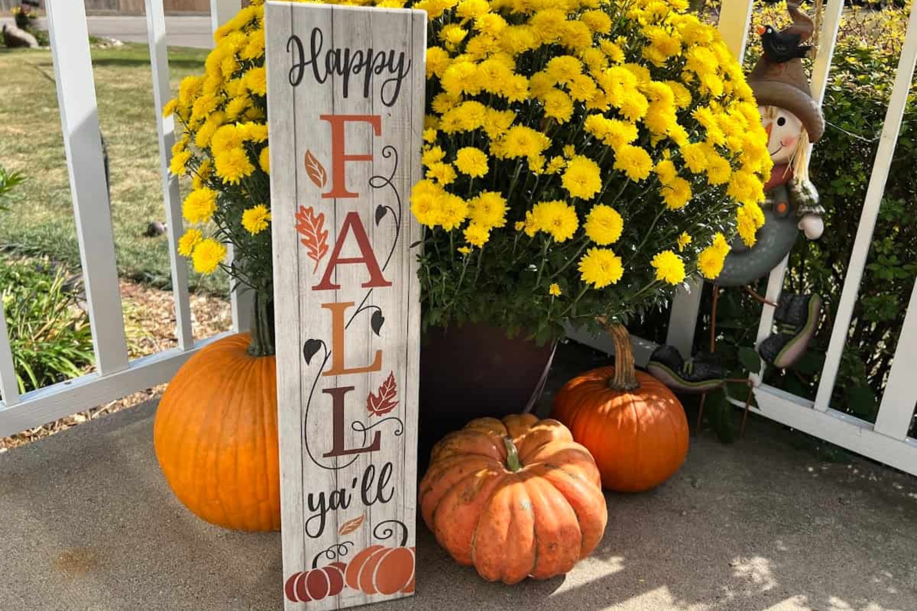 When to Start Decorating for Fall